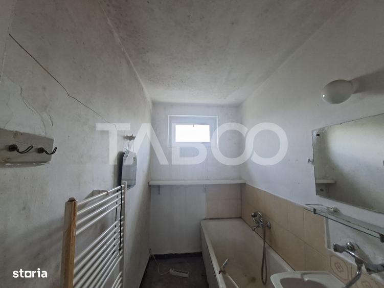 Apartament cu 2 camere semidecomandat în Cedonia