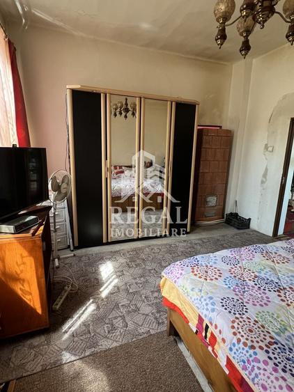 Casă individuală cu 3 camere cu Canalizare în Central