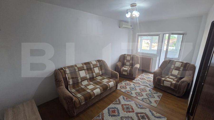 Apartament cu 2 camere decomandat, mobilat în Industrială