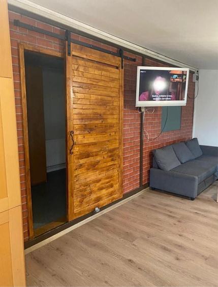 Casă cu 2 camere cu Teren 250 Mp în Central