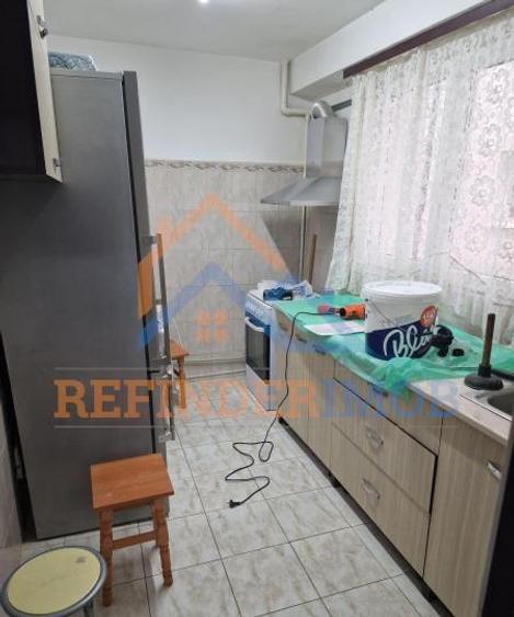 Apartament cu 2 camere decomandat în Drumul Taberei