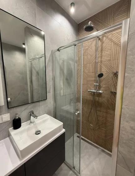 Apartament cu 2 camere decomandat în Politehnica
