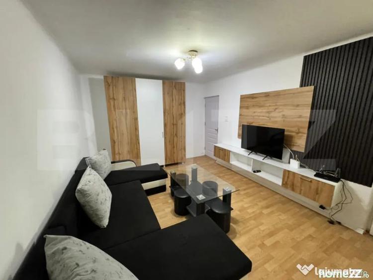 Apartament cu 2 camere decomandat în Rovine