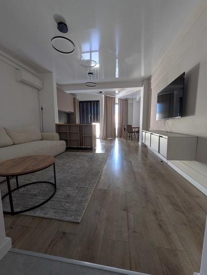 Apartament cu 2 camere semidecomandat în Rediu