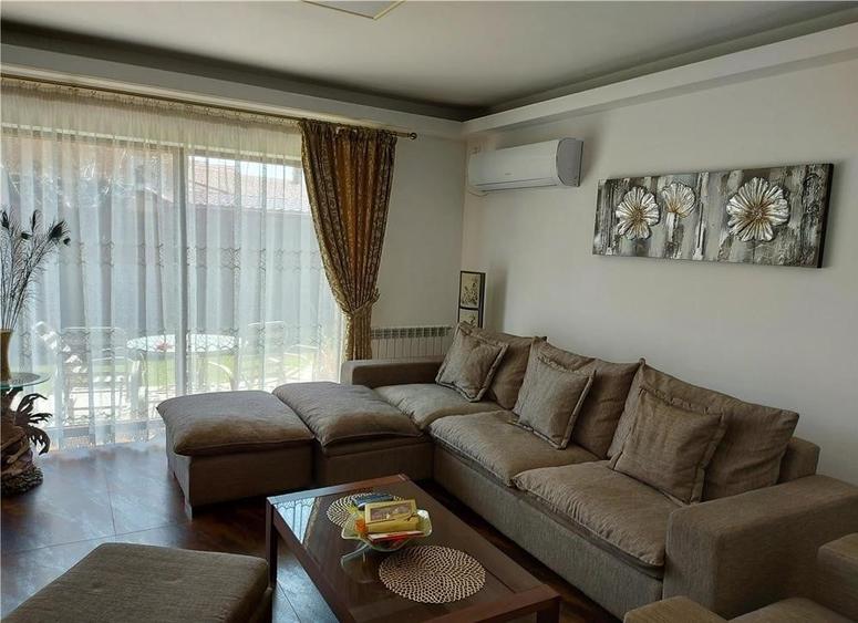 Casă individuală cu 5 camere cu Canalizare în Cumpăna