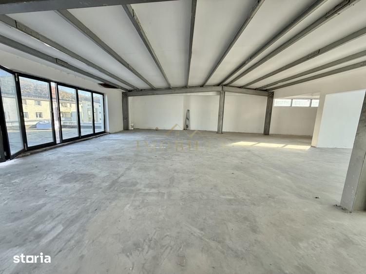 Spațiu comercial, de 200 mp, în Florești