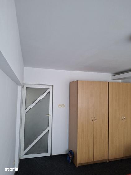 Apartament cu 3 camere în Centrul Civic
