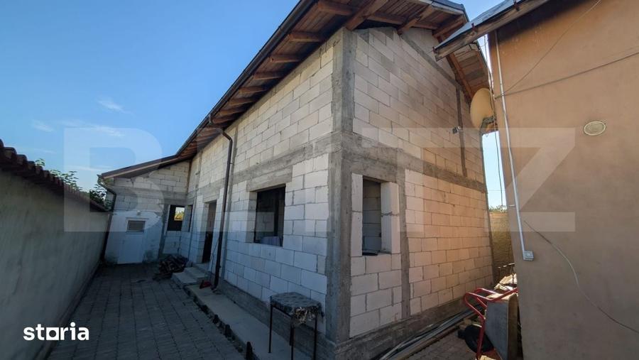 Casă cu 3 camere cu Teren 400 Mp în Central