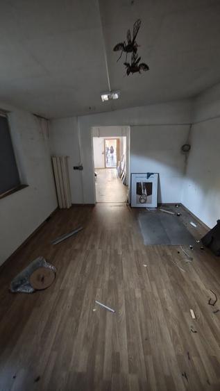 Spațiu comercial, de 35 mp, în Central