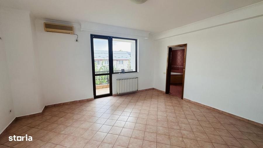 Casă cu 4 camere în Buriaș