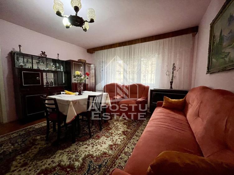 Apartament cu 2 camere semidecomandat în Dâmbovița