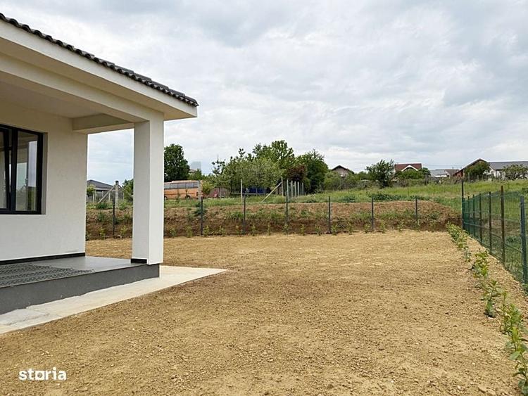 Casă cu 3 camere decomandat în Central