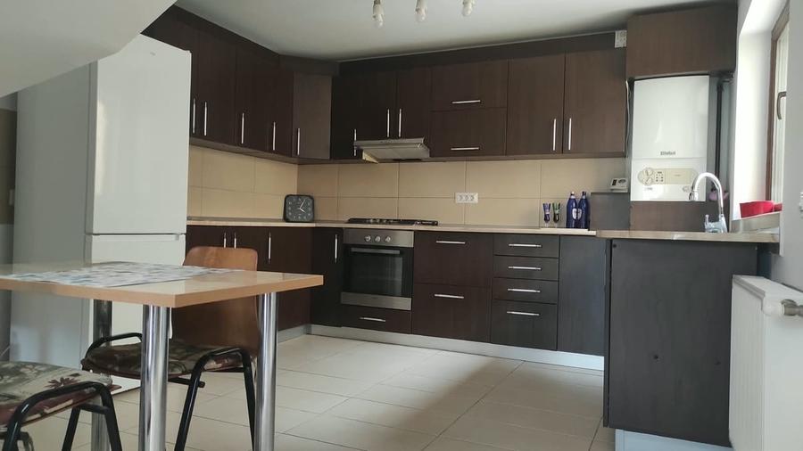 Casă cu Teren 60 Mp în Andronache