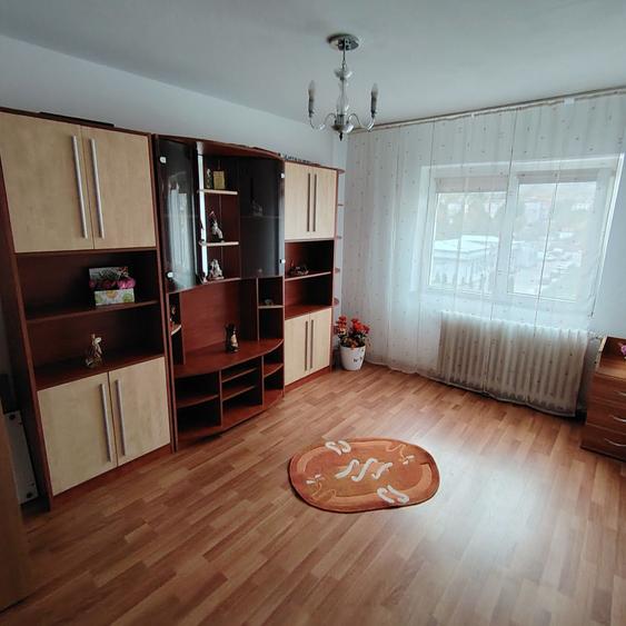 Apartament cu 2 camere decomandat în Dacia