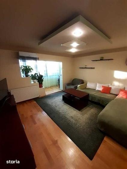 Apartament cu 4 camere decomandat în Central