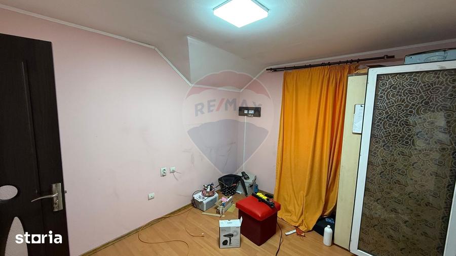 Casa / Vila cu 5 camere - 4