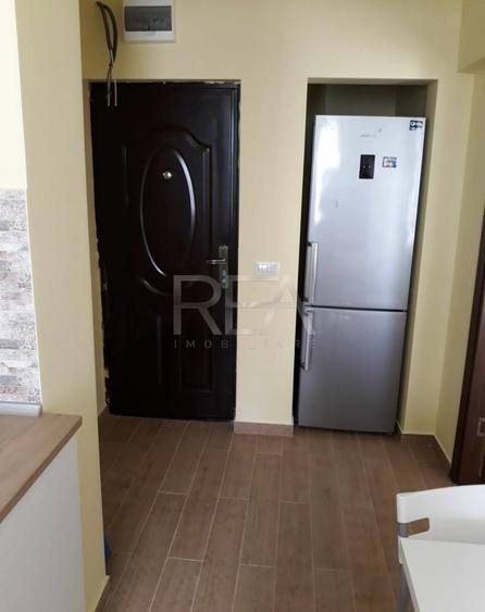 Apartament cu 2 camere semidecomandat, mobilat în Drumul Taberei