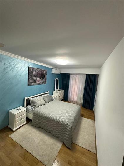 Apartament cu 2 camere decomandat, mobilat în Central