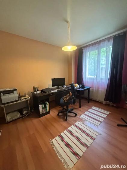 Casă cu 6 camere cu Teren 1100 Mp în Bucovina