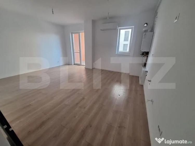 Apartament cu 3 camere decomandat în Torontalului