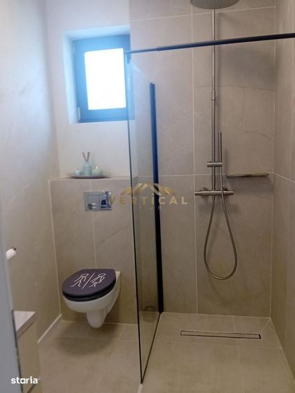Casă cu 4 camere în Vidra