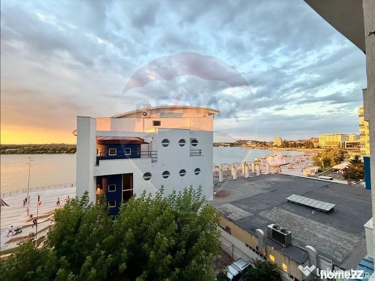 Apartament cu 2 camere decomandat în Faleză