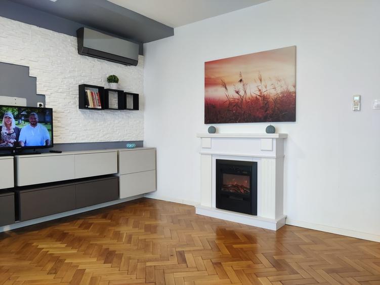 Apartament cu 3 camere decomandat în Șagului