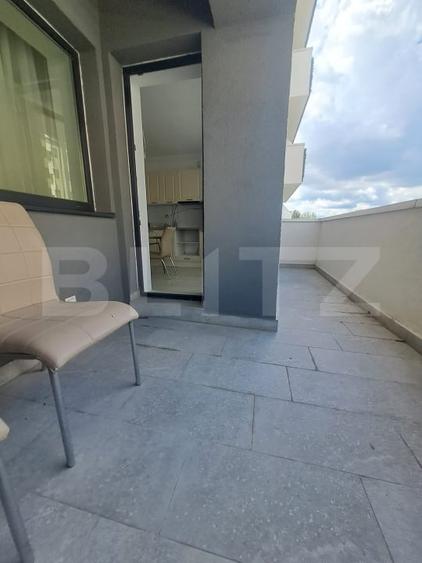 Apartament cu 2 camere decomandat, mobilat în Tractorul