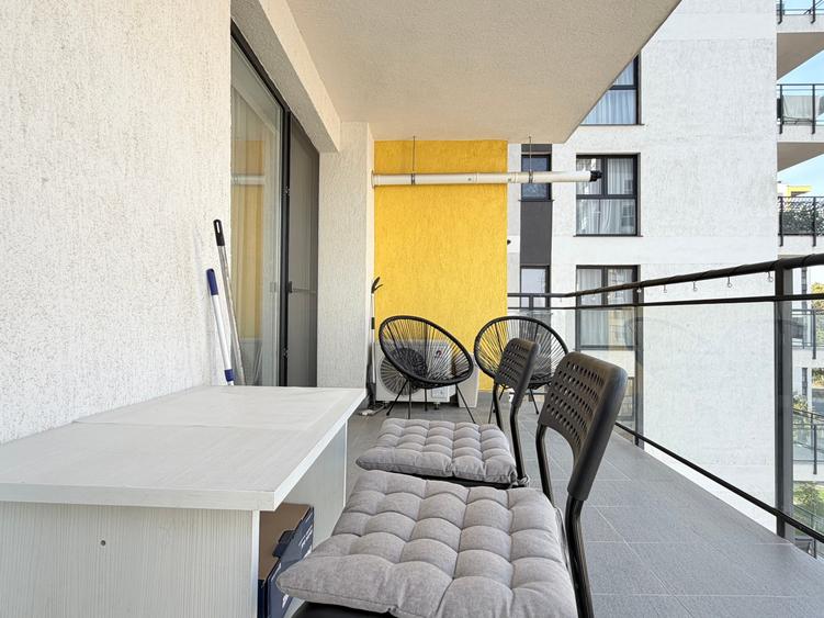 Apartament cu 3 camere în Lipovei