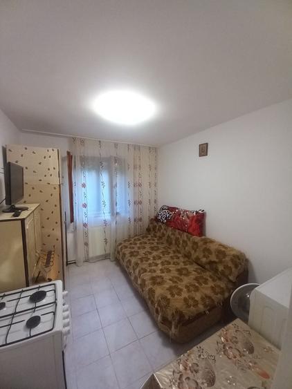Garsonieră nedecomandată în Micro 14