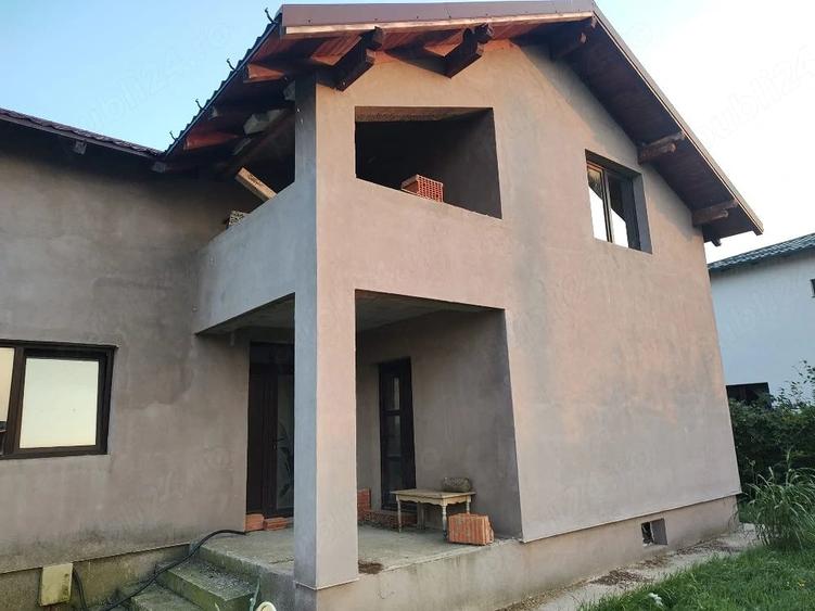 Casă cu Teren 640 Mp în Târgșoru Vechi