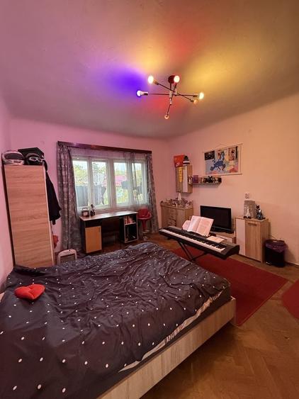 Casă cu 4 camere în Ultracentral