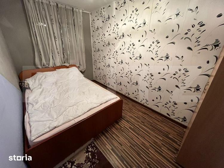 Apartament cu 3 camere semidecomandat în Micro 6