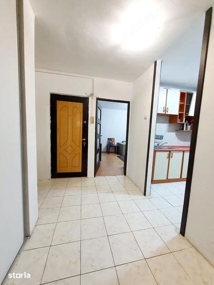 Apartament cu 2 camere decomandat în Colentina