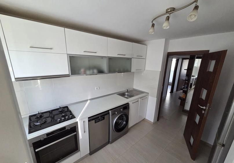 Apartament cu 3 camere decomandat, mobilat în 1 Decembrie 1918