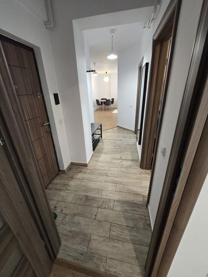 Apartament cu 2 camere decomandat în Jiului