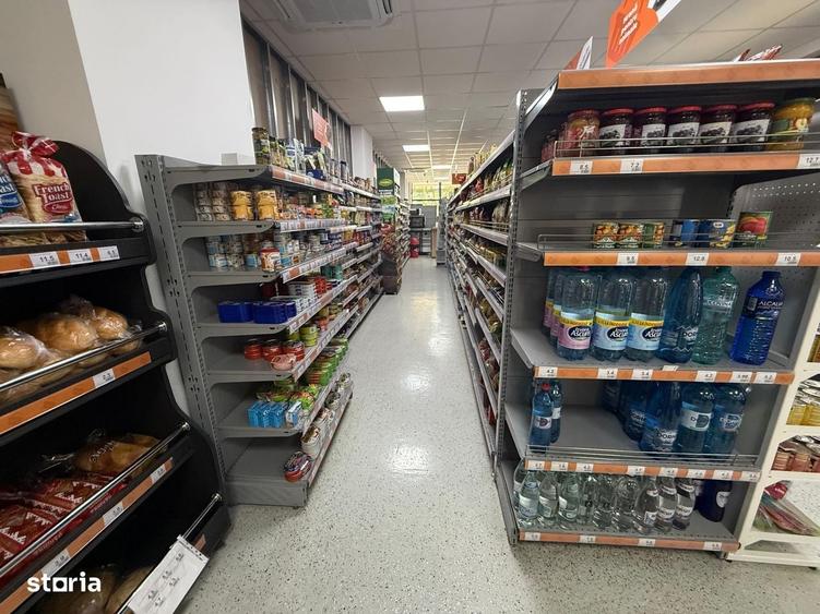 Spațiu comercial, de 204 mp, în Far