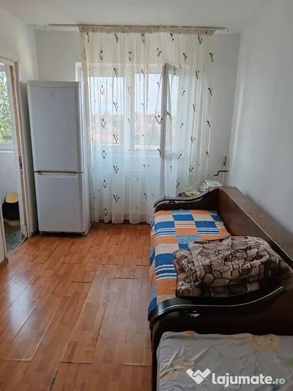 Garsonieră semidecomandată în Sud