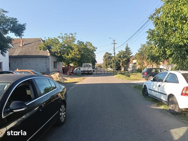 Teren de 735 mp, în Sânandrei