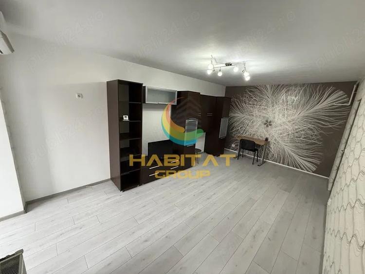 Apartament cu 3 camere decomandat, mobilat în Berceni