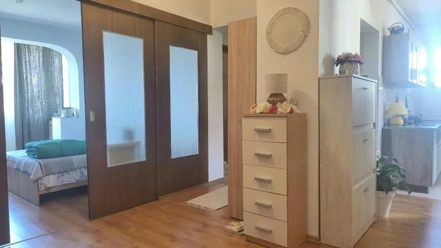 Apartament cu 2 camere decomandat în Progresul