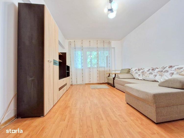 Apartament cu 3 camere decomandat în Titulescu