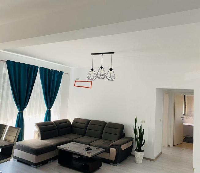 Apartament cu 2 camere semidecomandat în Giroc