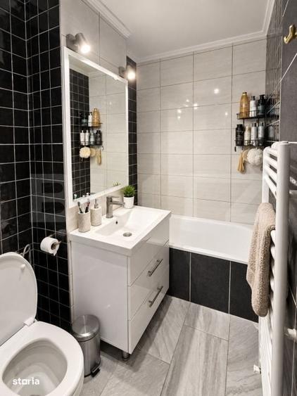 Apartament cu 3 camere decomandat în Tunari