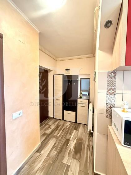 Apartament cu 2 camere semidecomandat, mobilat în Florești