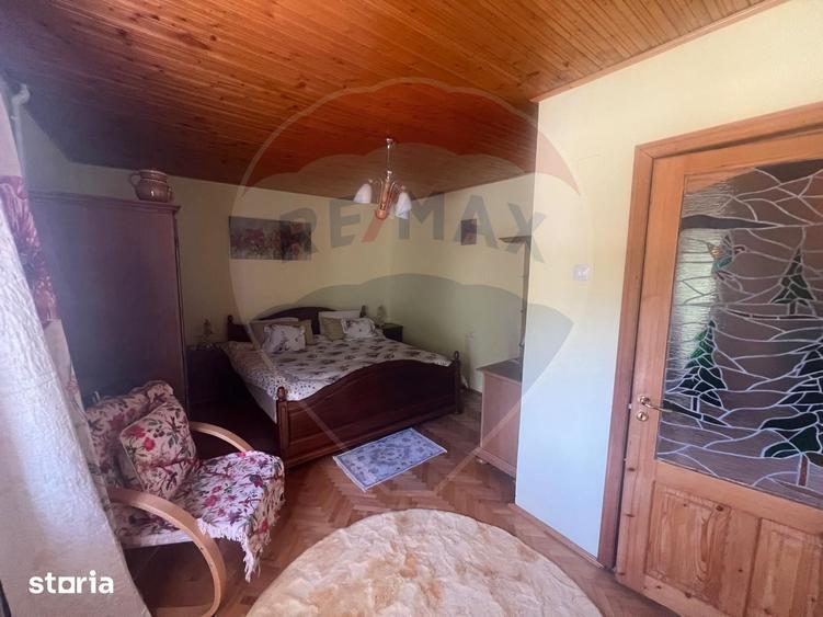 Casă cu Teren 2362 Mp în Tulnici