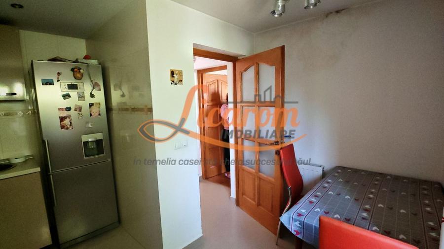 Apartament cu 2 camere decomandat, mobilat în Blumăna