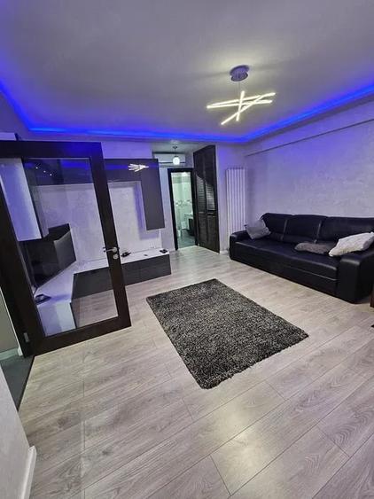 Apartament cu 2 camere semidecomandat în Exterior Vest