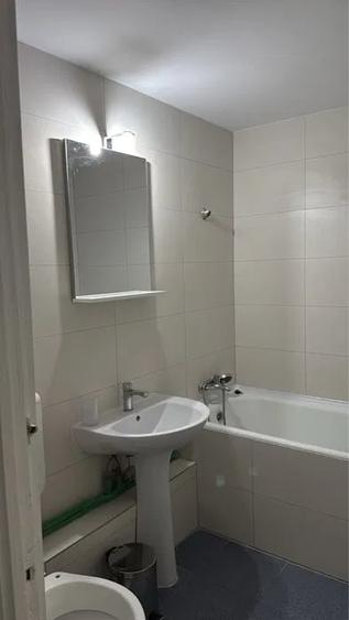 Apartament cu 2 camere decomandat, mobilat în P-ța Muncii