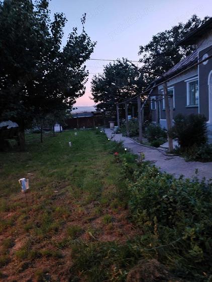 Vand casa la ?ara in localitatea Zebil. - 2